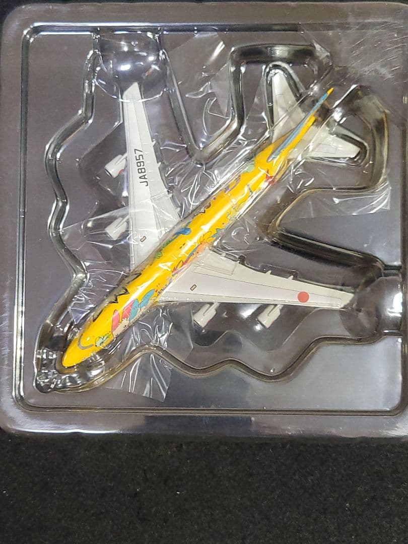1/500『 ANA ポケモンジェットBOEING747-400』&ポストカード