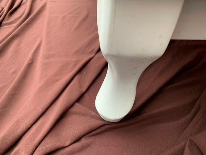 モデルルーム品／猫脚とアンティーク風の取っ手がお洒落で可愛いTV台