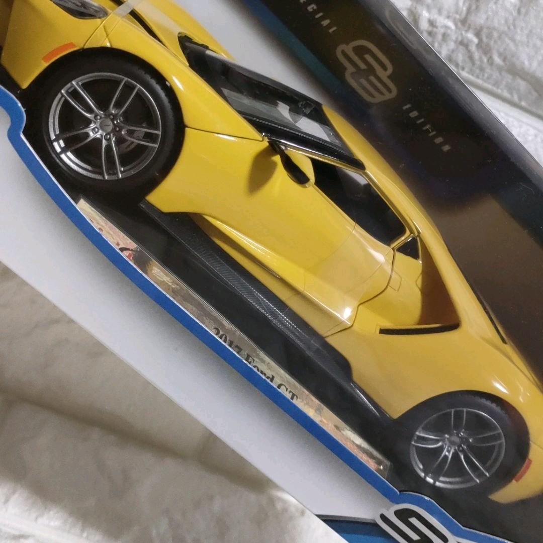 《ミニカー》★Maisto『2017 Ford GT』1/18 ☆YELLOW