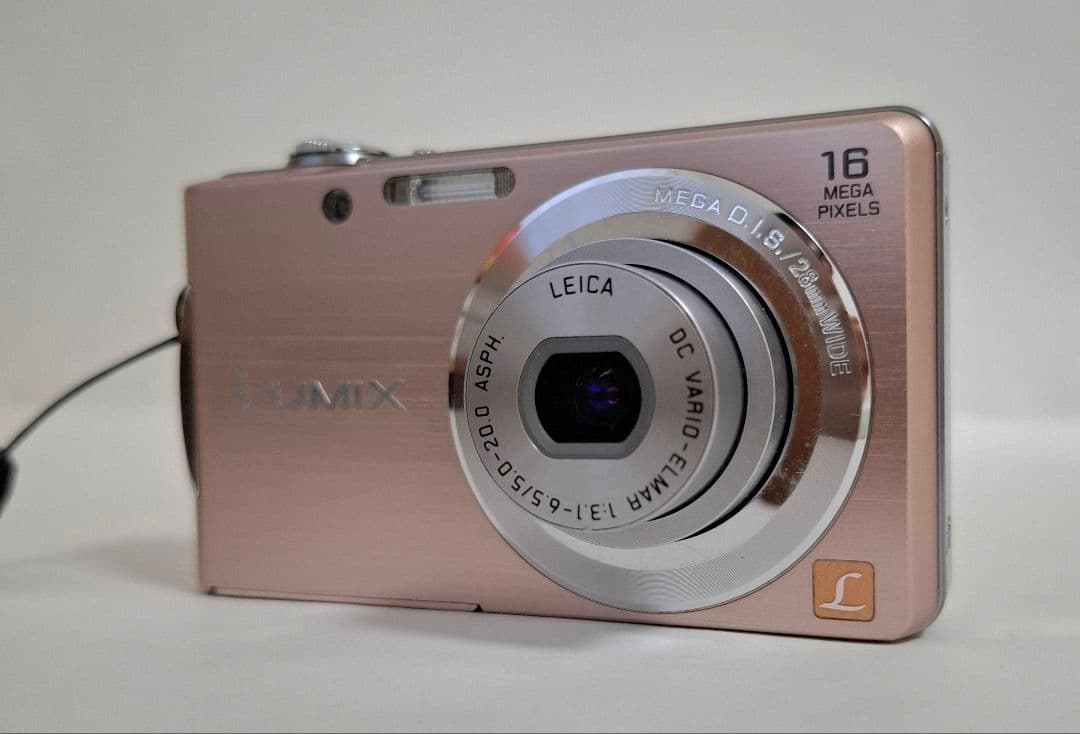 [美品]パナソニックLUMIX DMC-FH5 デジタルカメラ