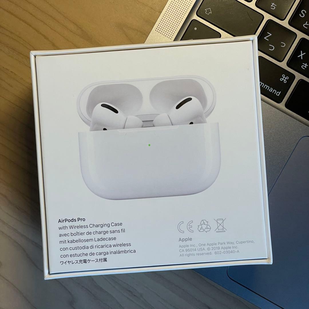A*3様 AirPods Pro 第1世代 Lightningケース 動作確認済