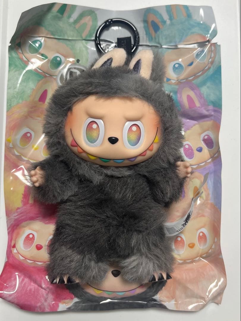 THE MONSTERS Big into Energy ぬいぐるみペンダント