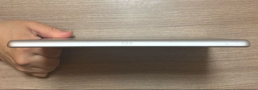 Apple iPad (第8世代) 32GB シルバー　本体のみ
