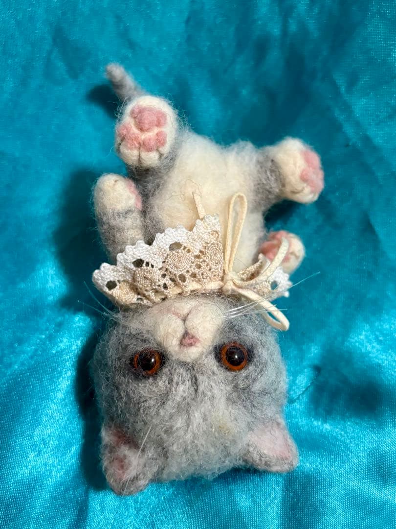 羊毛フェルト　猫　エキゾチックショートヘアの子