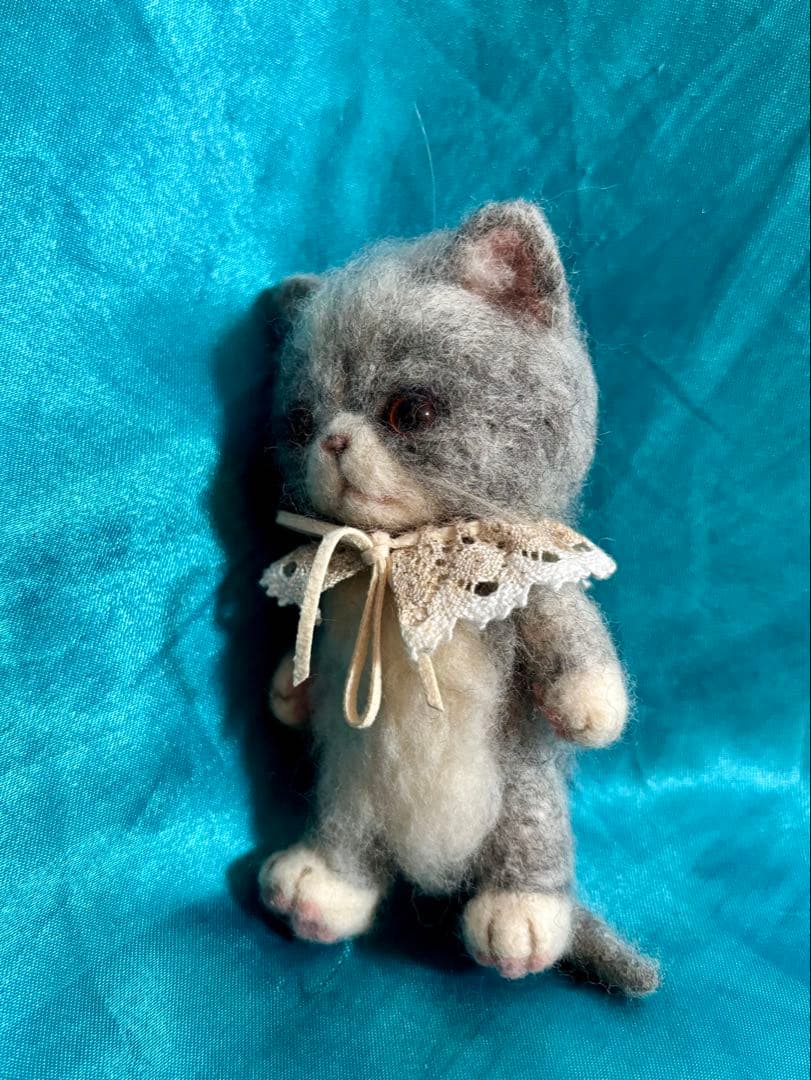 羊毛フェルト　猫　エキゾチックショートヘアの子