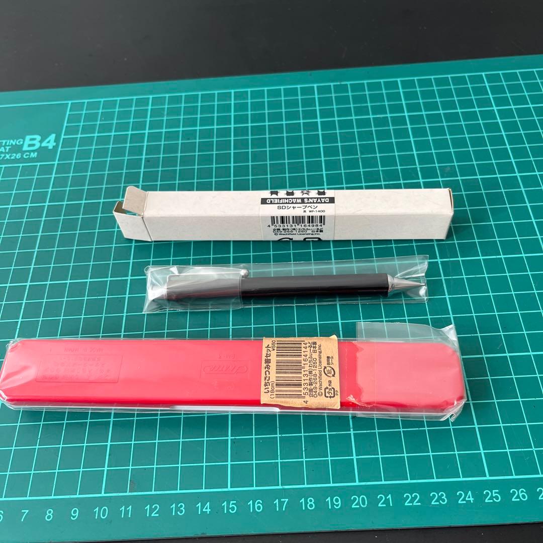 わちふぃーるど　箸セット　シャーペン　キーホルダー　携帯ケース　リード　アクセ等