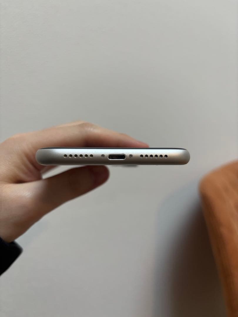 ツ*グ様 Apple iPhone 11 ホワイト 本体