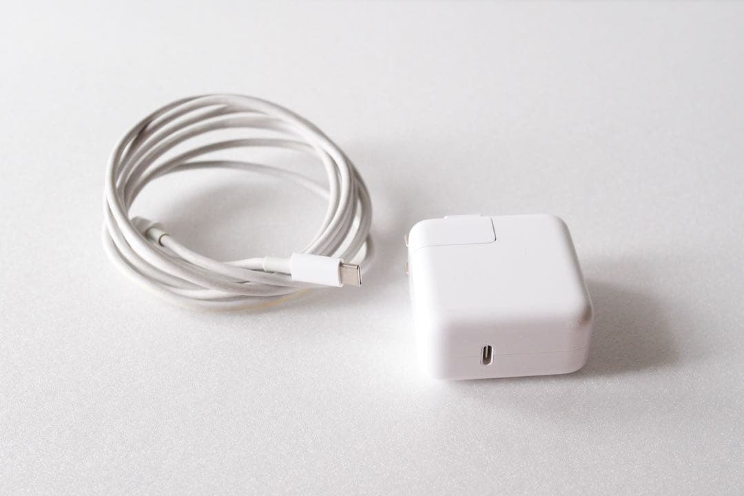 MacBook Air 2020 Ｍ１メモリ16GB 256GB