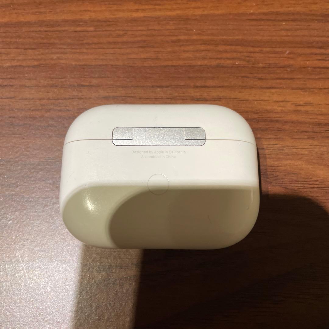 【美品】AirPods Pro 充電器 (充電ケース) のみ※動作確認済み