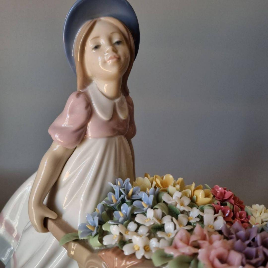 LLADRO リヤドロ 06521 可愛いお花屋さん フィギュリン 陶器 人形