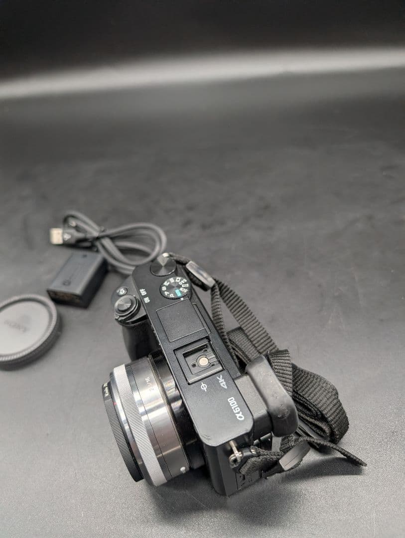 【動作良好】Sony α6100 SEL16F28　ミラーレス一眼