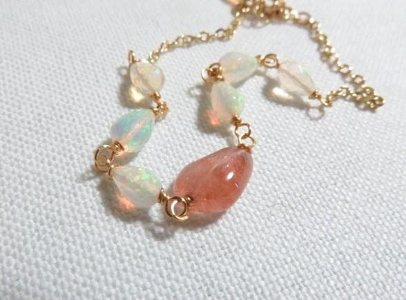 14kgf　ストロベリークォーツ + エチオピアオパール　ブレスレット