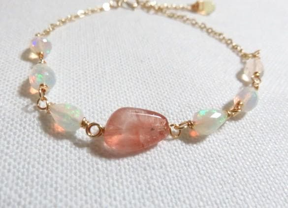 14kgf　ストロベリークォーツ + エチオピアオパール　ブレスレット