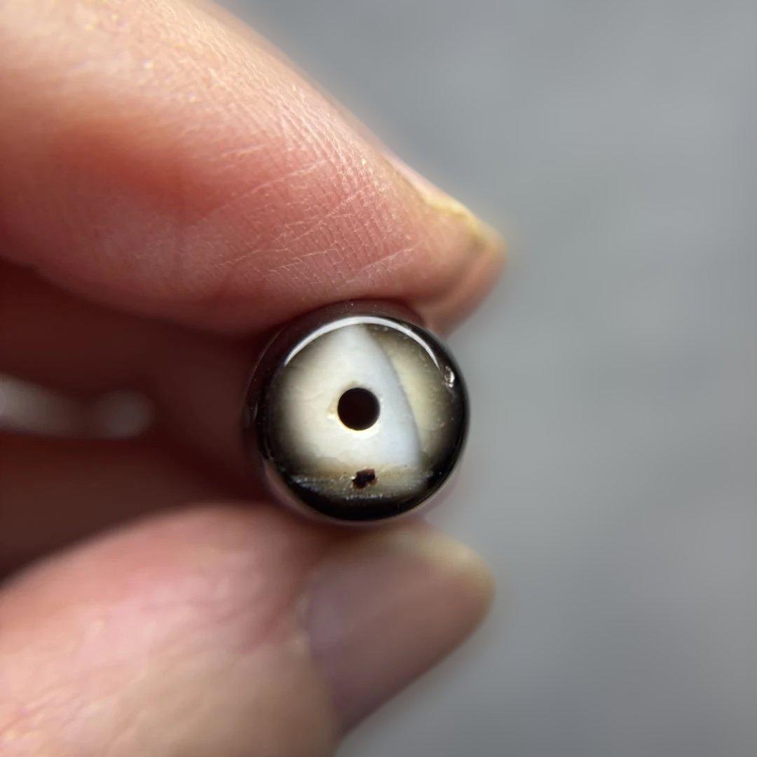 ありあ瑪瑙　銀線財神日月如意天珠　1-223