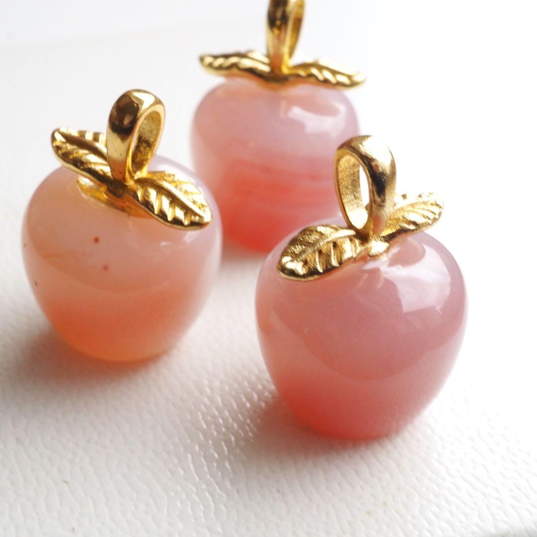 【ｔａｍａ☆彡】希少カラーレスフローライトのローズモチーフネックレストップ