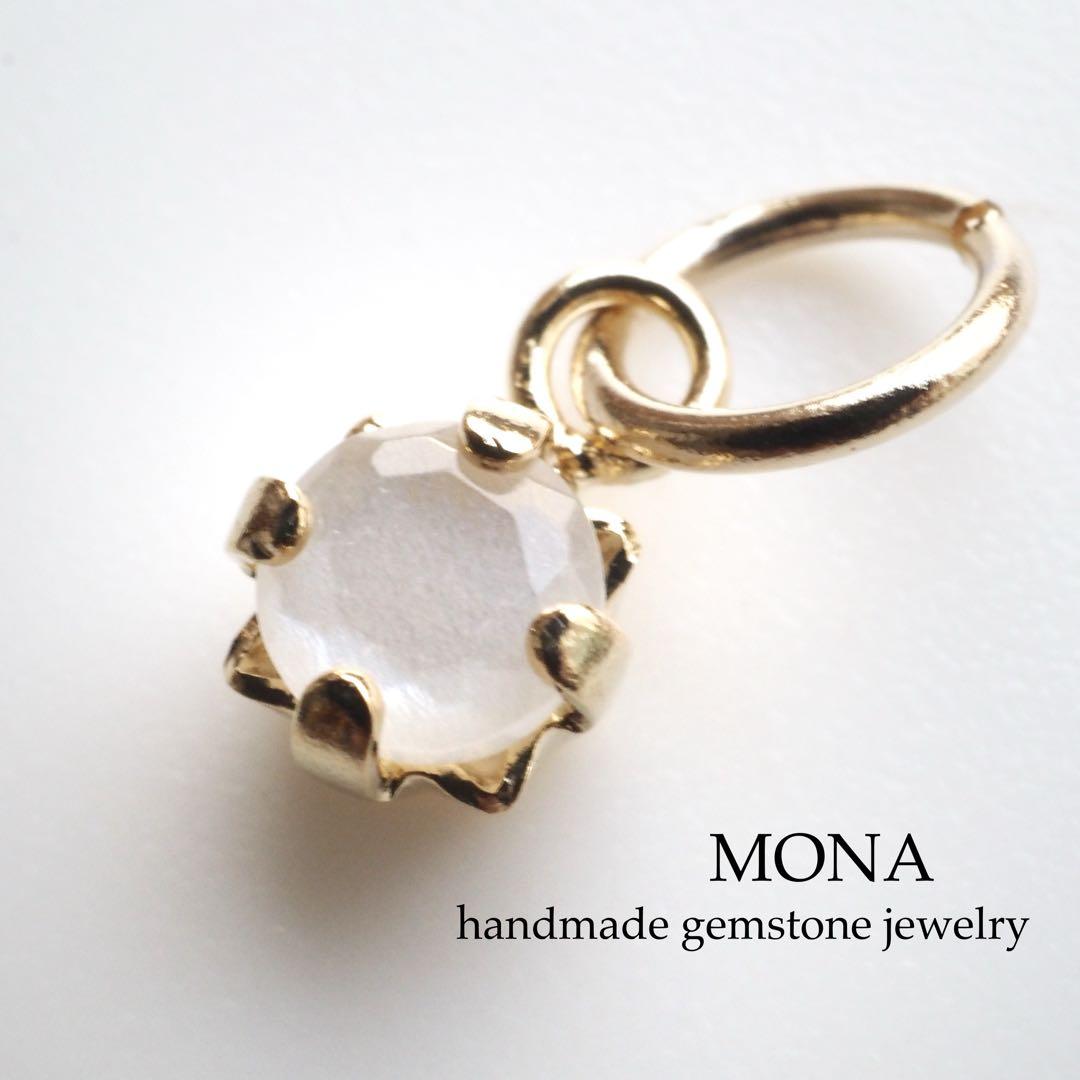 【ｔａｍａ☆彡】希少カラーレスフローライトのローズモチーフネックレストップ