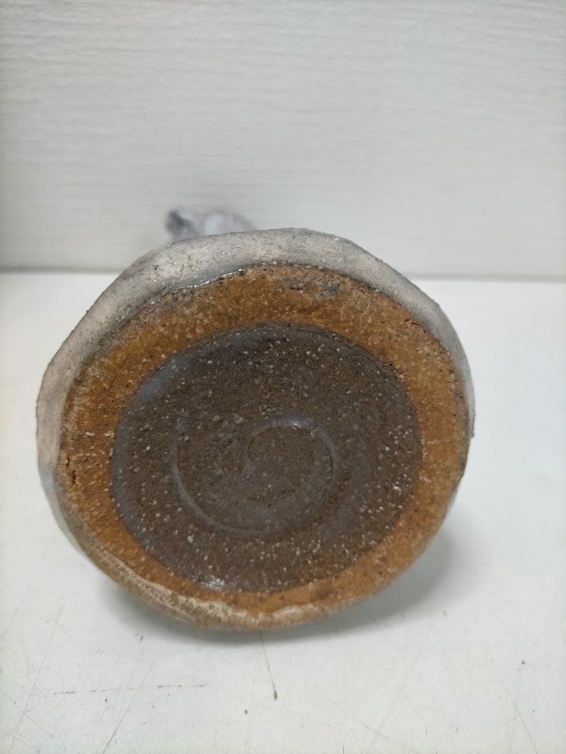 萩焼 作家物 花器　大和敏男　 花入 粉引　青灰色　共箱付き　251217-3Y