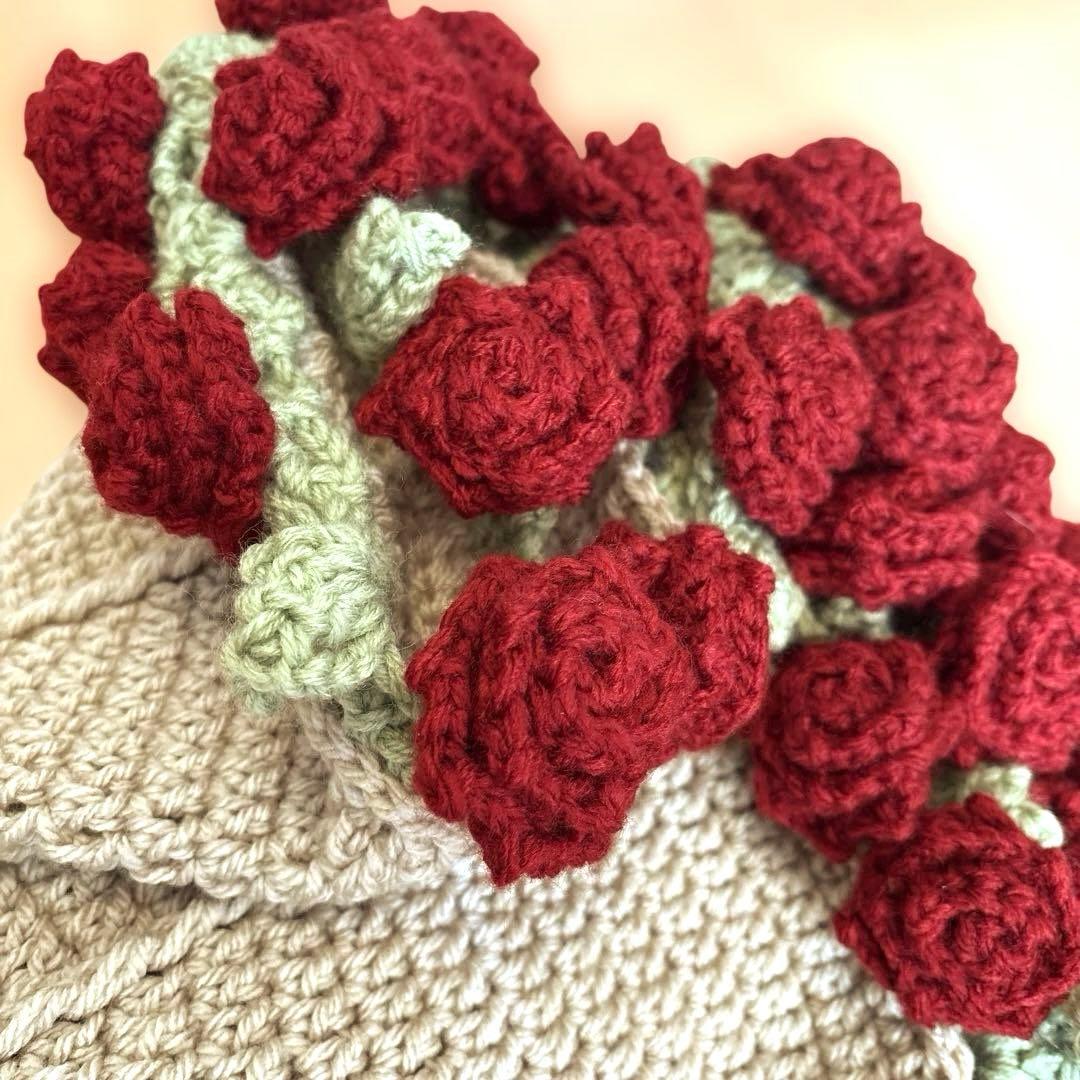 ブーケブランケット　♡ 枯れない花束　赤いバラ　かぎ針編み　完成品