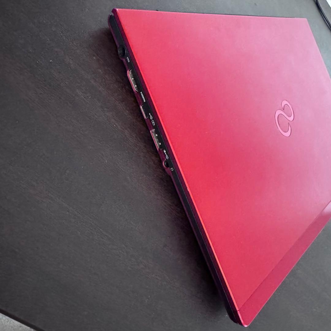 極軽量750g！富士通 LIFEBOOK UH75/B3 第8世代i5