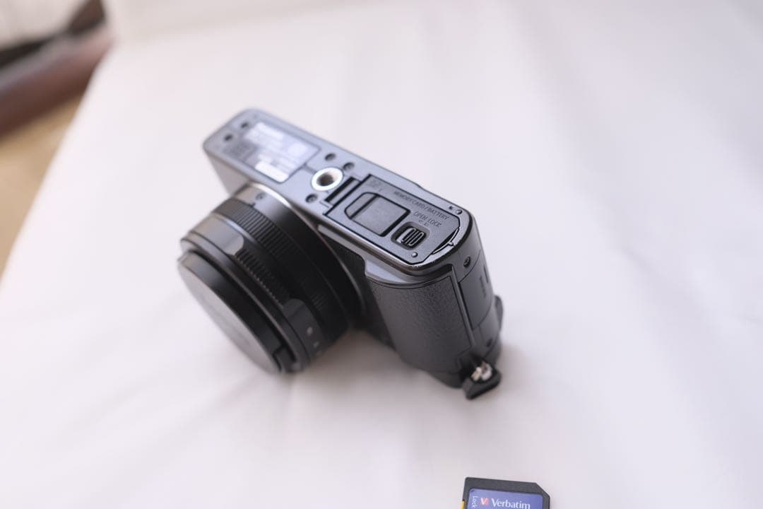デジタルカメラ Panasonic LUMIX DC-LX100M2 4K