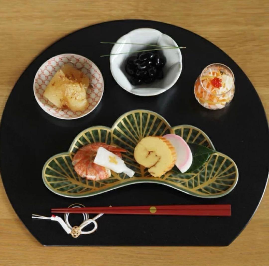 新品未使用‼️有田焼　幸楽窯　錦茶緑金松葉形前菜皿　3枚セット