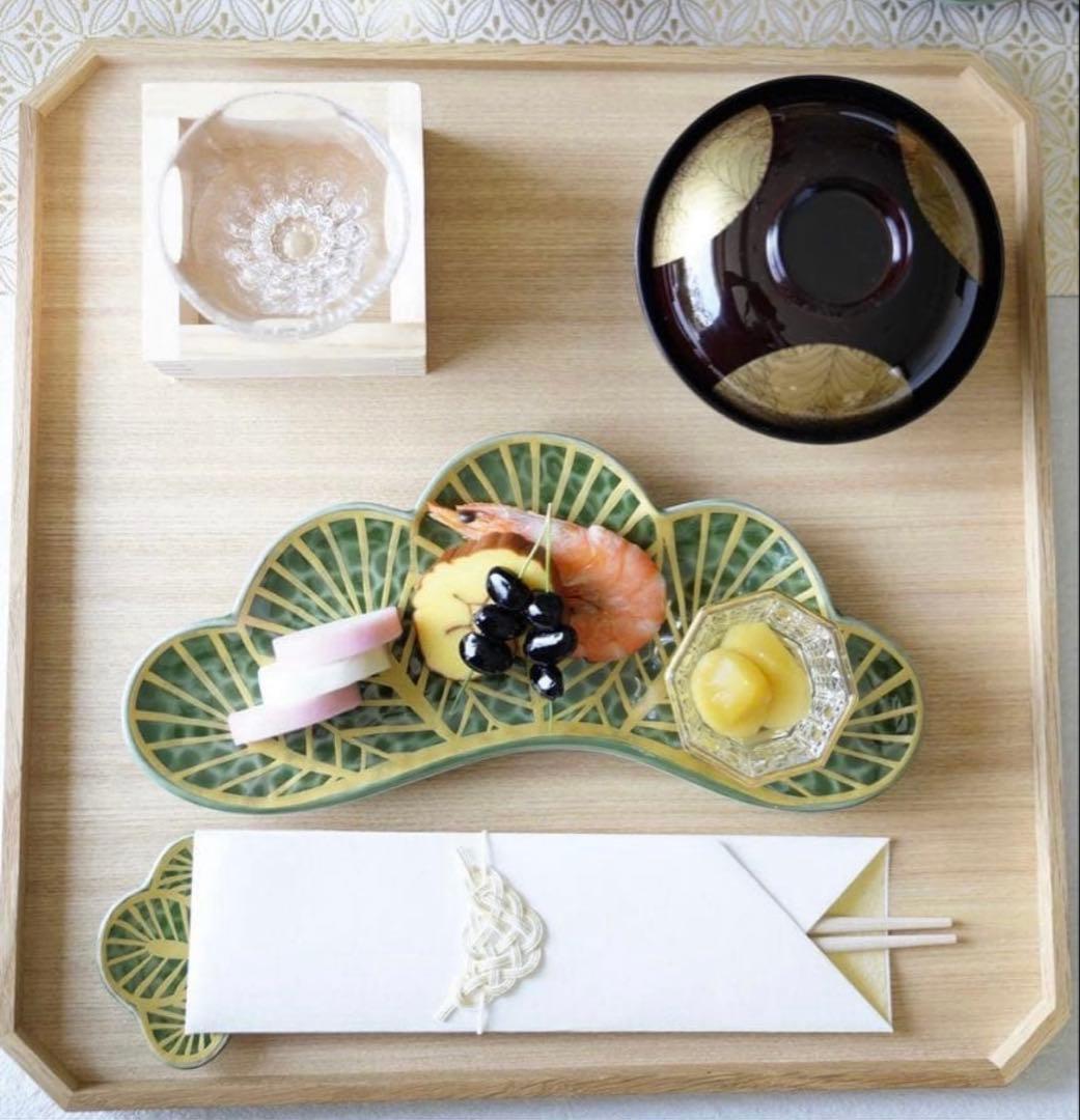 新品未使用‼️有田焼　幸楽窯　錦茶緑金松葉形前菜皿　3枚セット