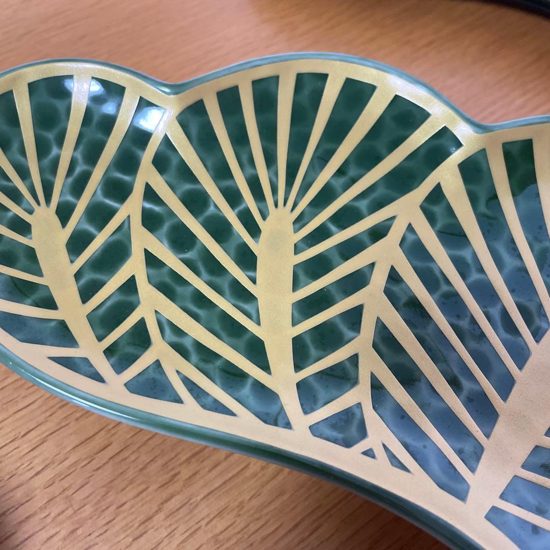 新品未使用‼️有田焼　幸楽窯　錦茶緑金松葉形前菜皿　3枚セット