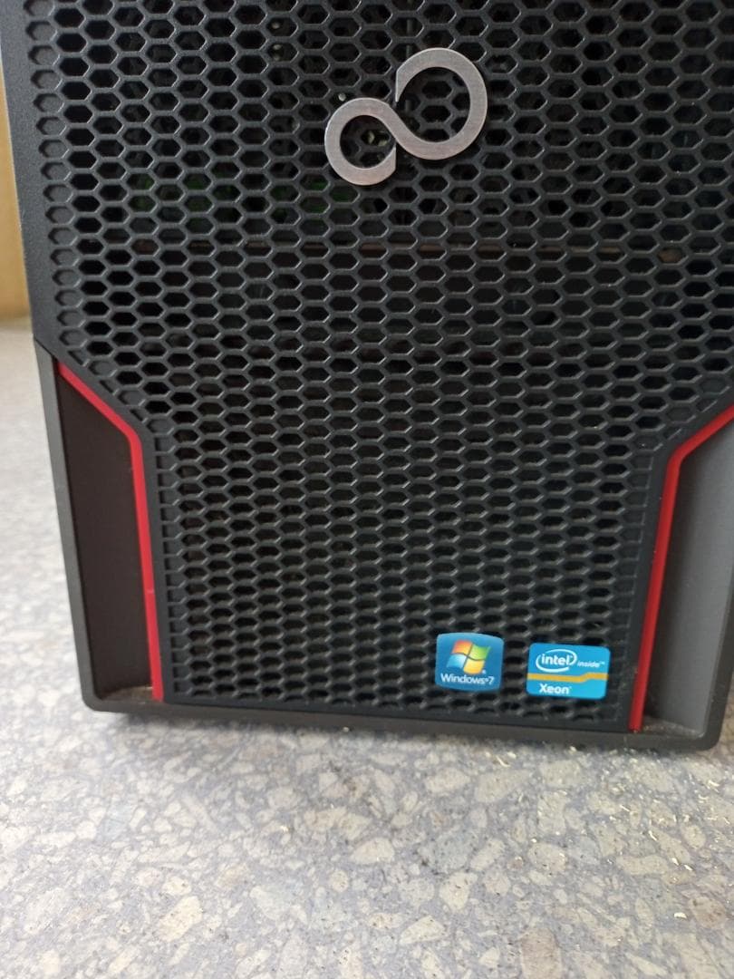 Windowsデスクトップ FUJITSU CELSIUS W520