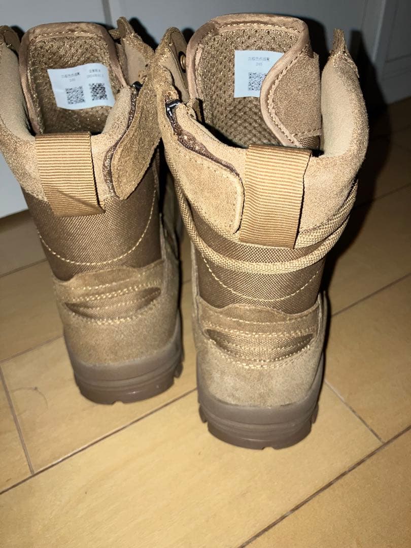実物　中国軍QGF03トレーニングヘルメット迷彩ミリタリーヘルメットブーツセット