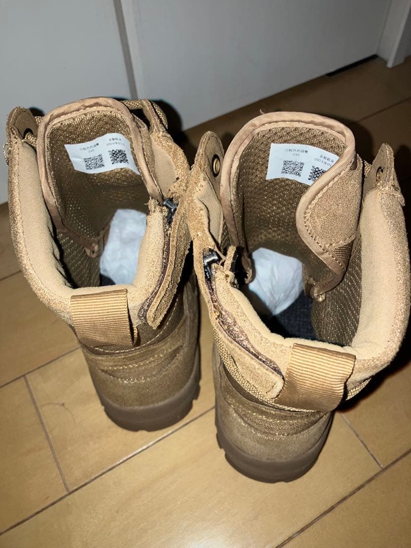 実物　中国軍QGF03トレーニングヘルメット迷彩ミリタリーヘルメットブーツセット