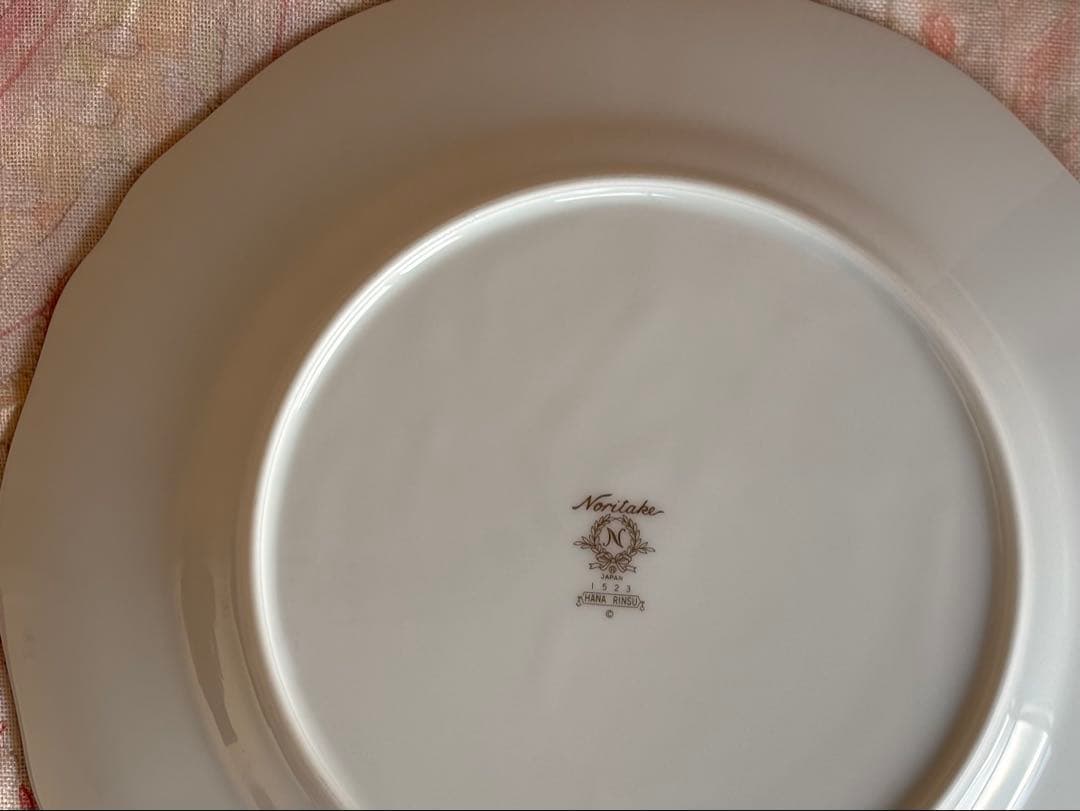 ノリタケ　ハナリンス大型プレートと取り皿5枚