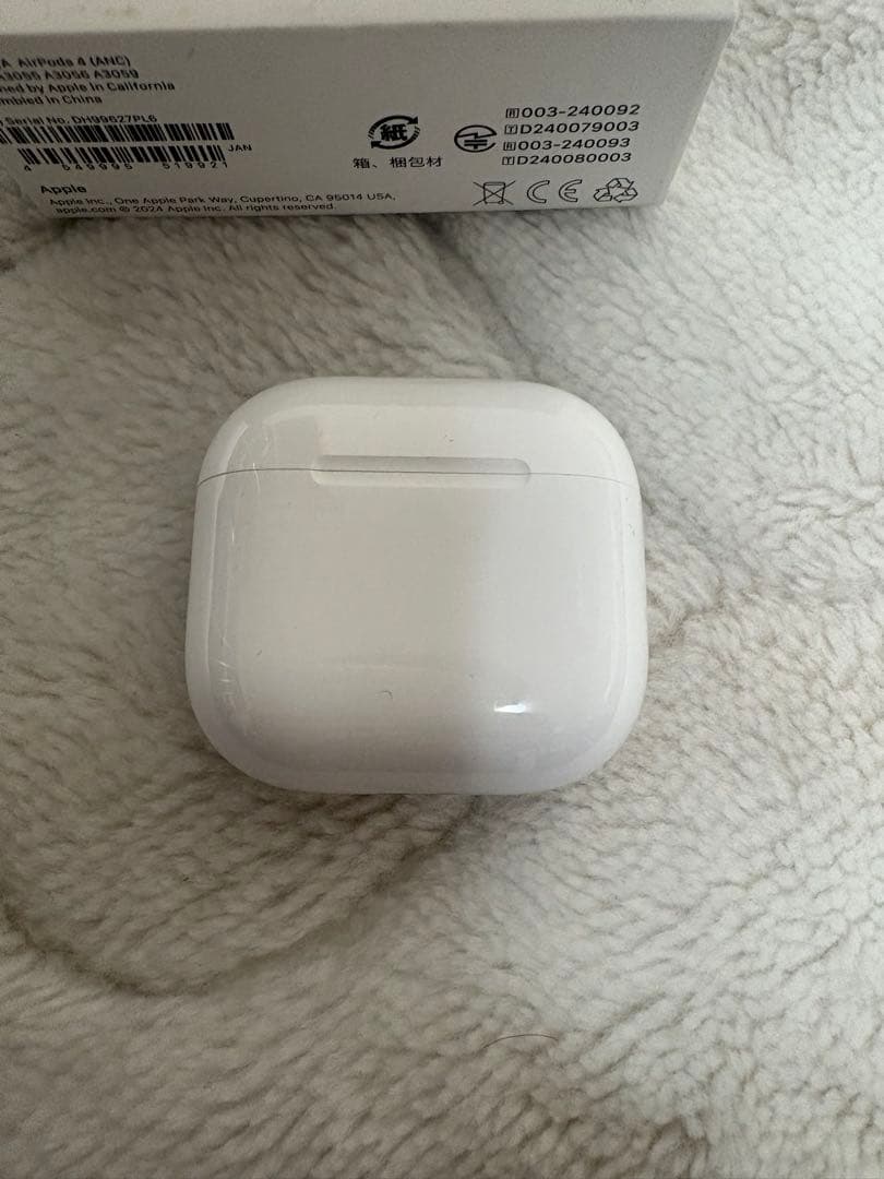Apple AirPods4(アクティブノイズキャンセリング機能搭載)