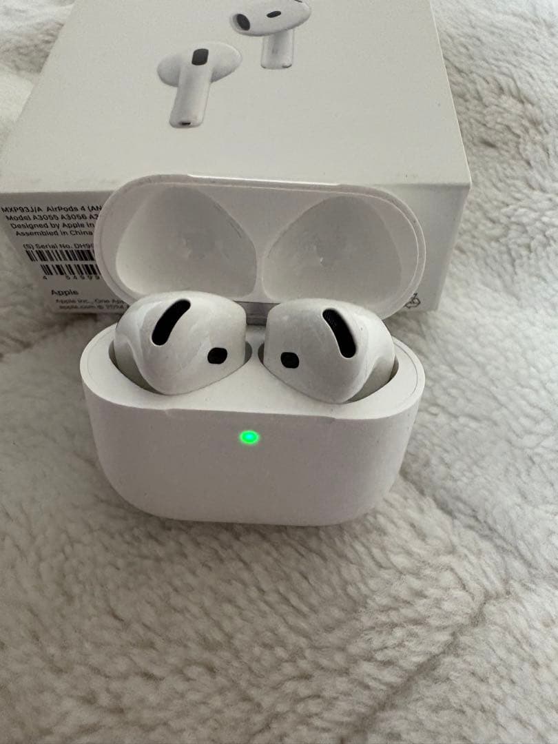 Apple AirPods4(アクティブノイズキャンセリング機能搭載)
