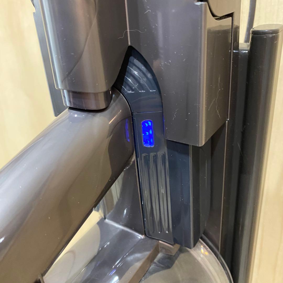 Dyson v8 slim Fluffy SV10K コードレス掃除機
