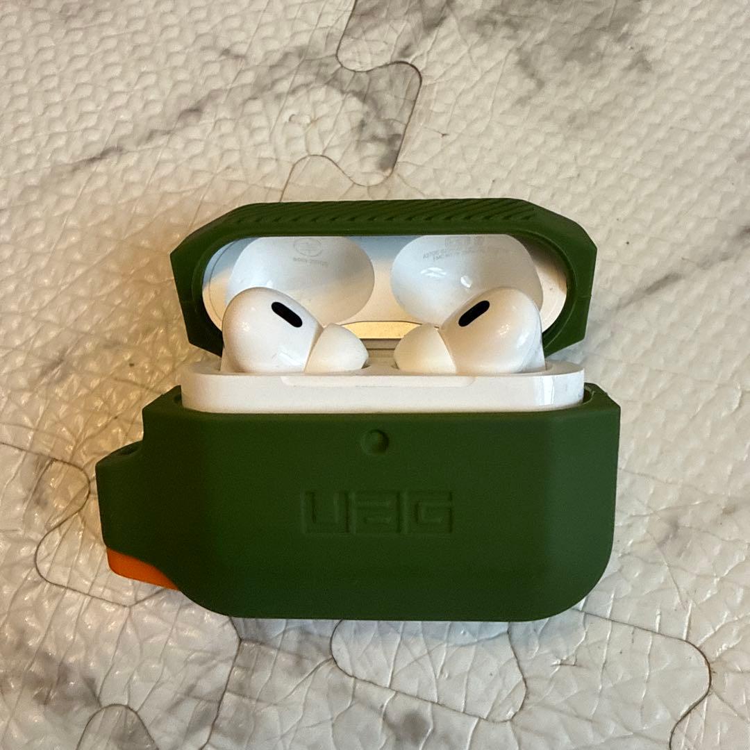 AirPods Pro 第2世代 Lightning MQD83J/A UAG