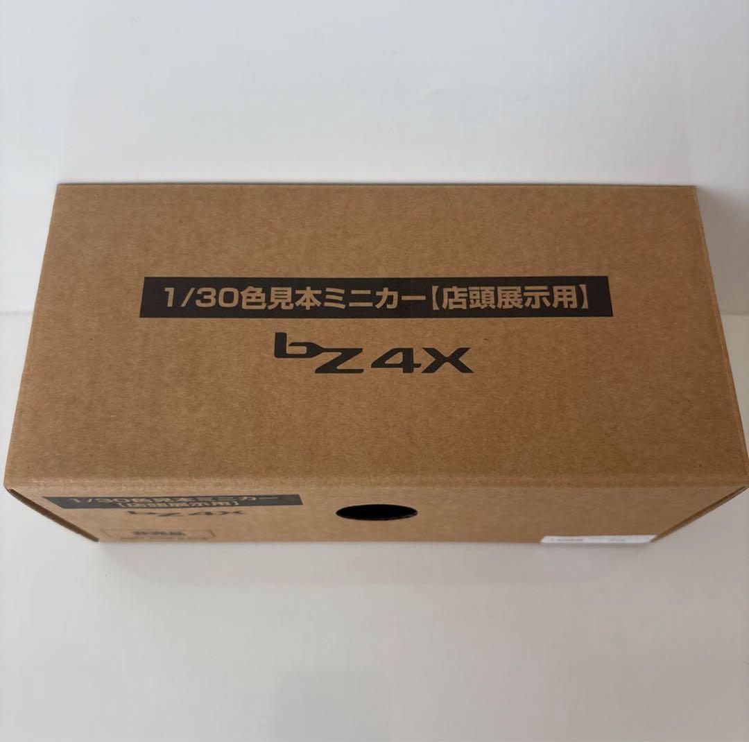 トヨタ 新型bZ4X ミニカーカラーサンプル プラチナホワイトパール【非売品】