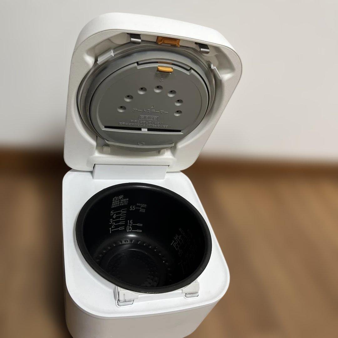 【ジャンク品】HITACHI RZ-V100HM 炊飯器 ホワイト