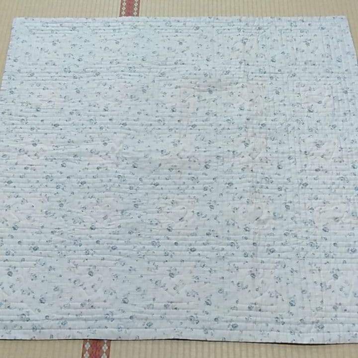 パッチワークキルト　完成品　ハンドメイド　タペストリー
