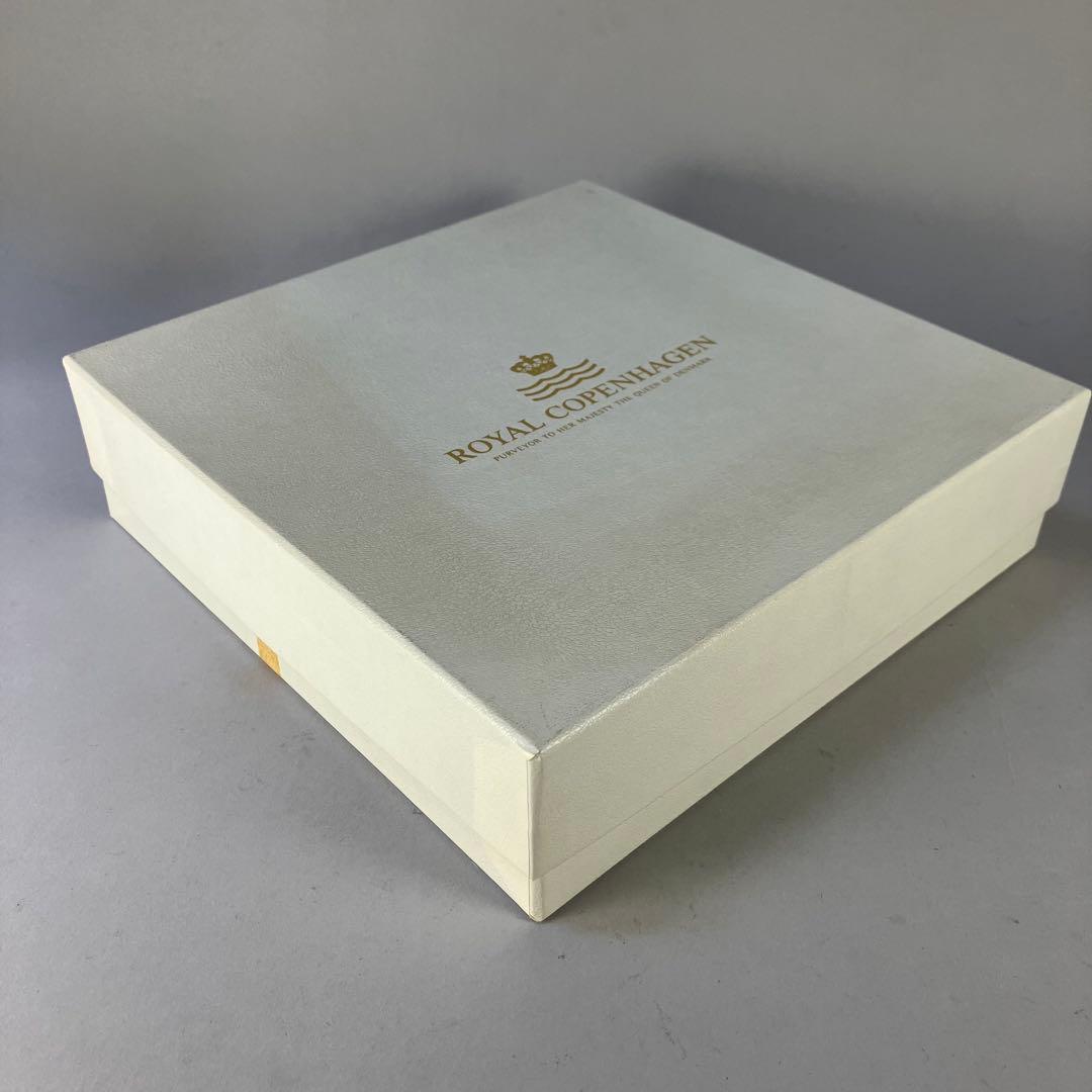 Kai◆ ロイヤルコペンハーゲン ブルーフルーテッド リーフプレート