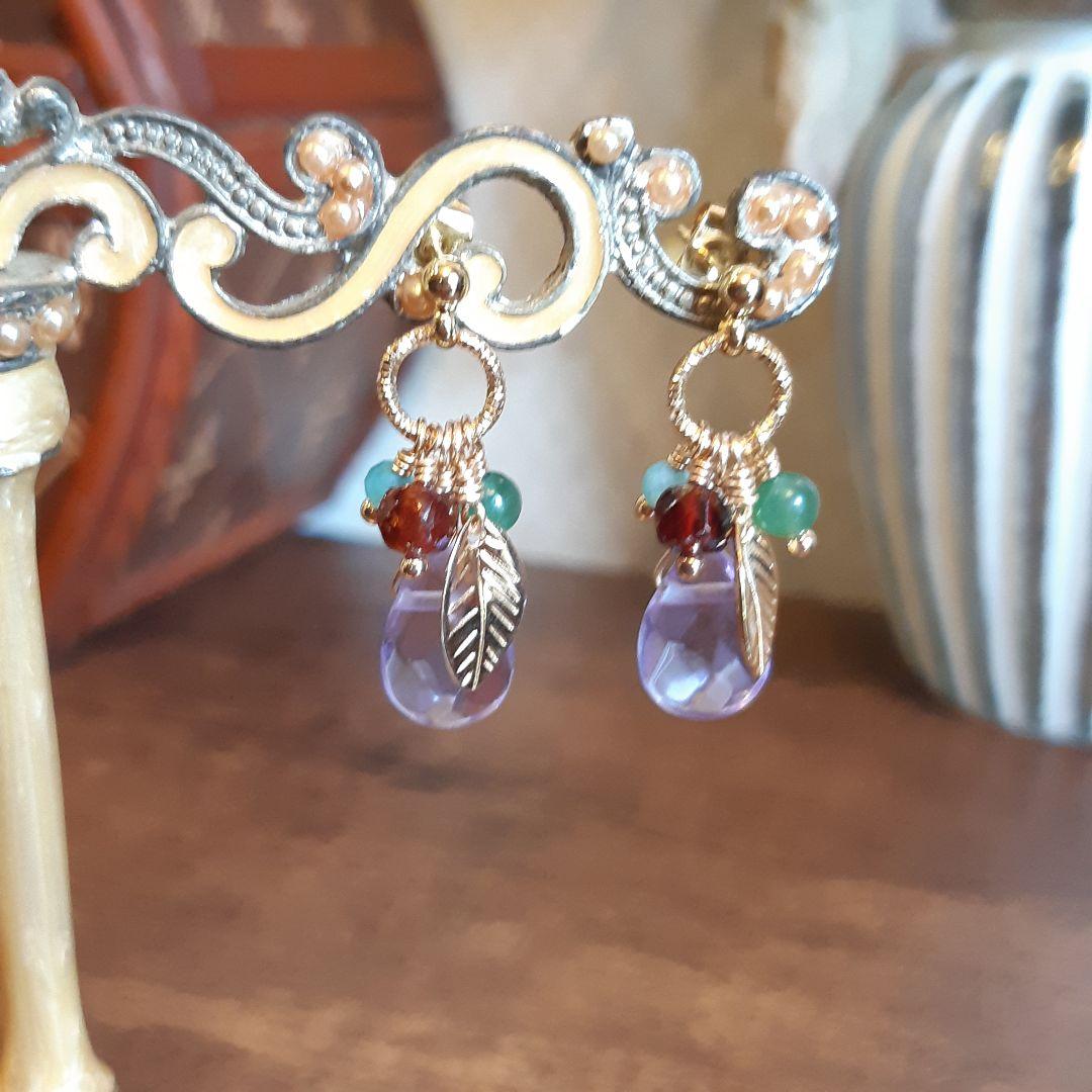 パープルジェイドとカラフル天然石のピアス ガーネット ハンドメイド アクセサリー
