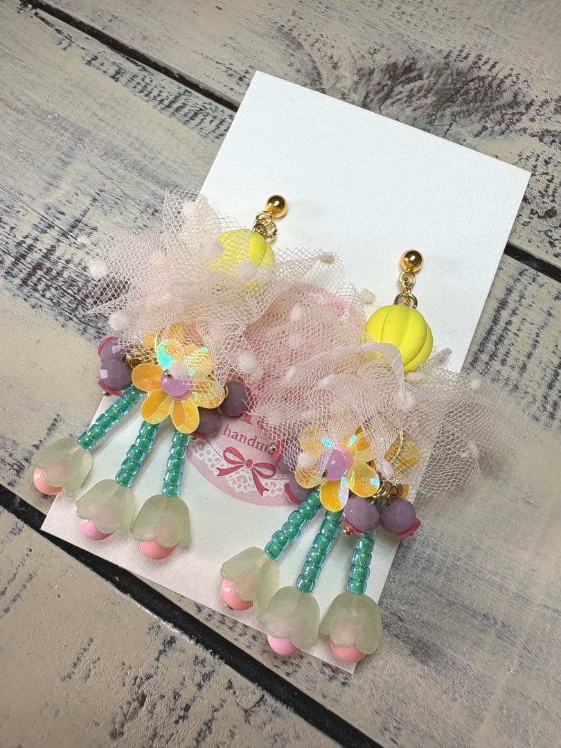 mami♪ 水玉チュール×フラワーブーケ ハンドメイドピアス