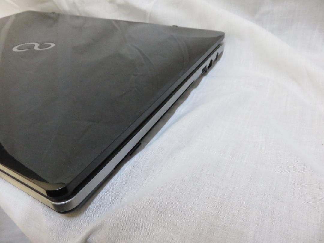 その他ノートPC本体 FMV LIFEBOOK GRANNOTE AH90/P FMVA90P
