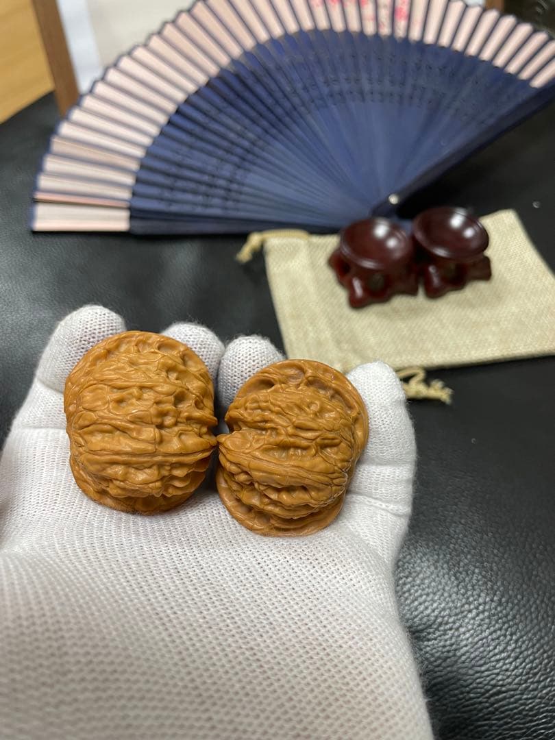 N o .A071 文玩核桃 精配 蝴蝶磨盘 文玩袋　セット1000円値下げ