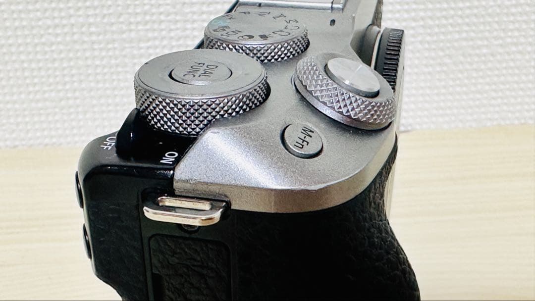 Canon M6MK II シルバー ★本体のみに変更★
