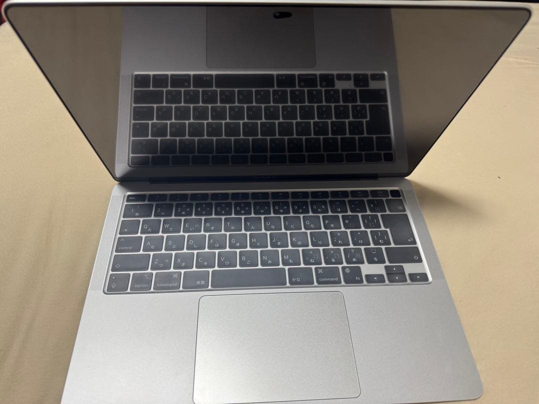 ほぼ未使用品 MacBook Air M1 8GB 256GB シルバー