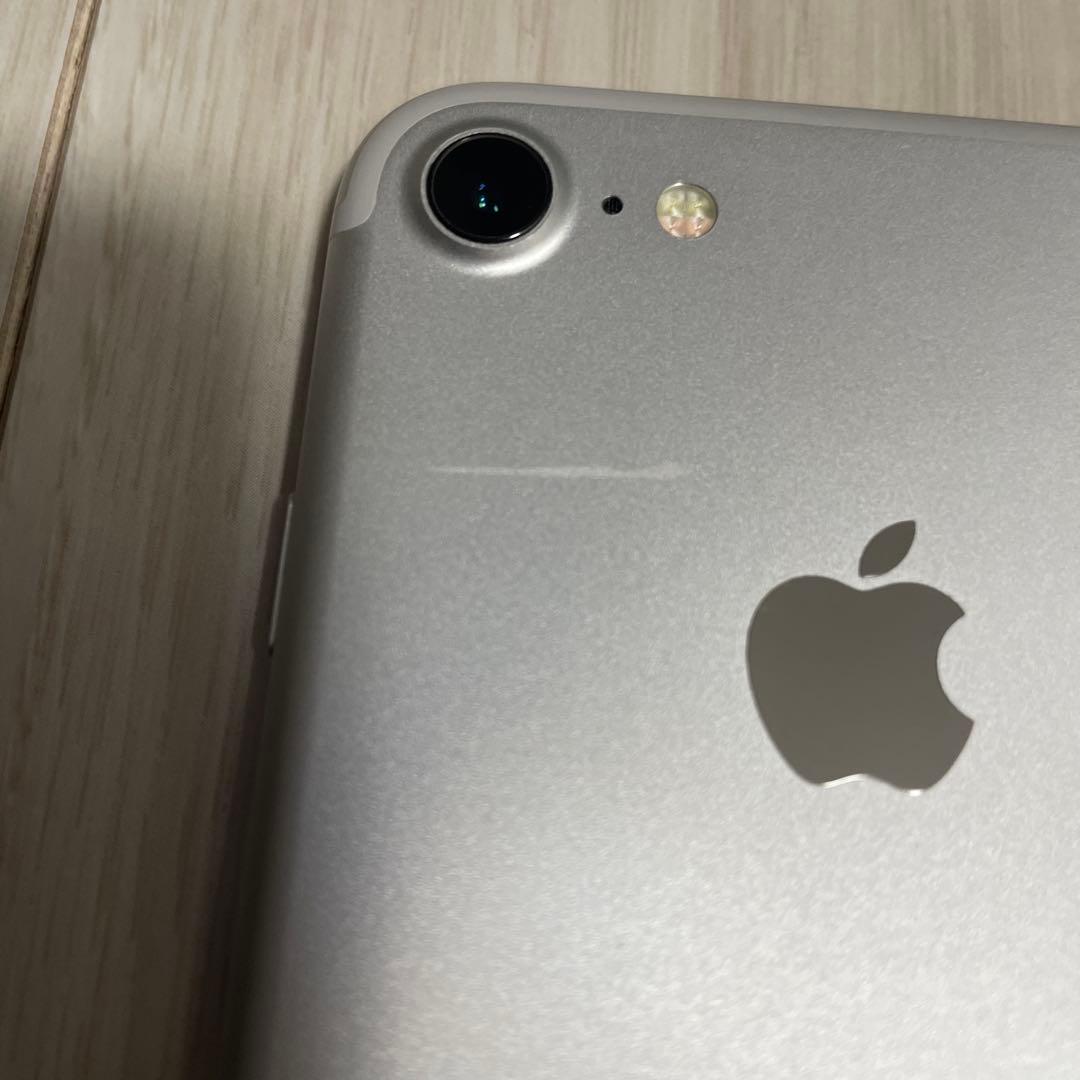 iPhone 7 シルバー SIMなし 32GB
