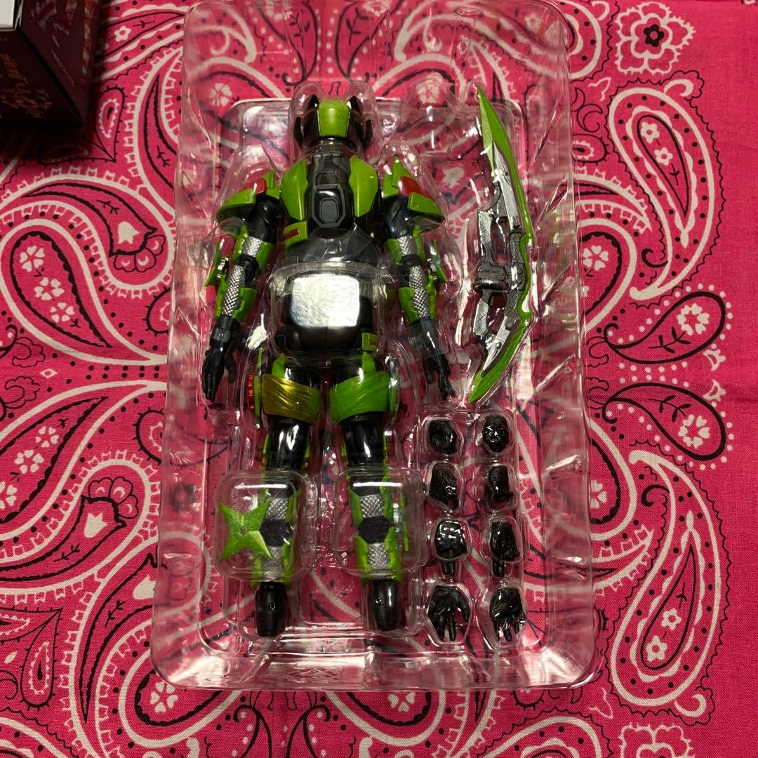 S.H.Figuarts 仮面ライダータイクーン フィーバーニンジャ ケケラ無し