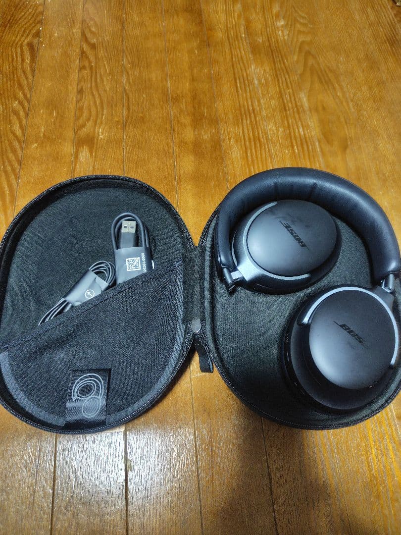 Bose QuietComfort Ultra Headphones（第1世代)