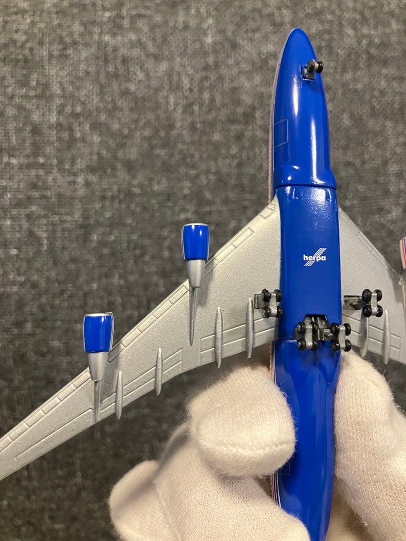 【新品】【絶版】 herpa B747-400 ハウスカラー 1/500