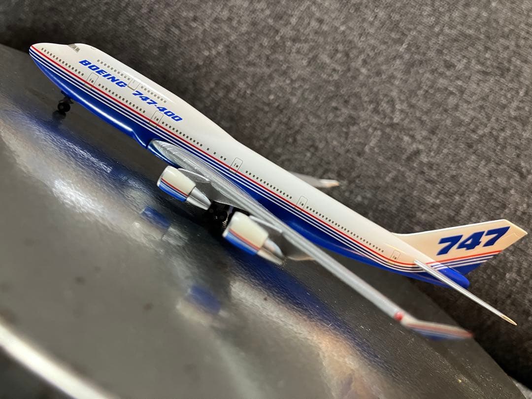 【新品】【絶版】 herpa B747-400 ハウスカラー 1/500